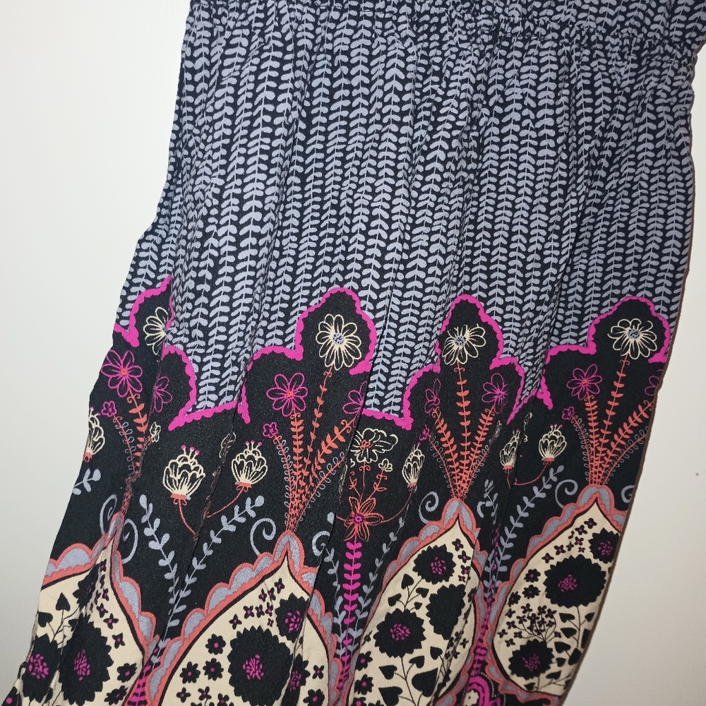 Dress - Picture 7 of 8